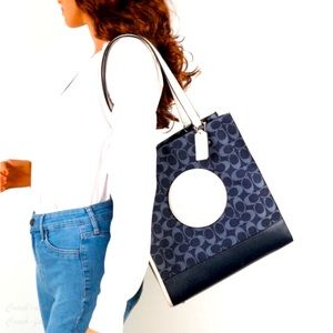 EUC-Coach dempsey tote in signature canvas denim